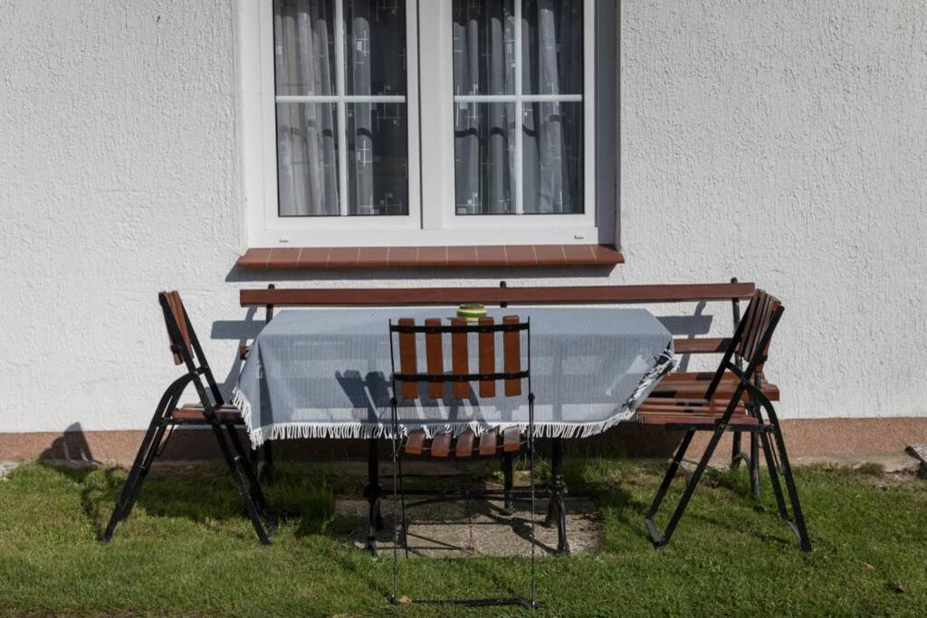 Leuchtturmblick - Ferienwohnung Fuer Die Familie In Grieben Insel Hiddensee Extérieur photo