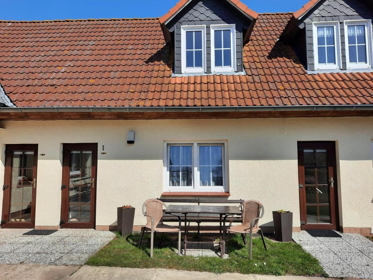 Leuchtturmblick - Ferienwohnung Fuer Die Familie In Grieben Insel Hiddensee Extérieur photo